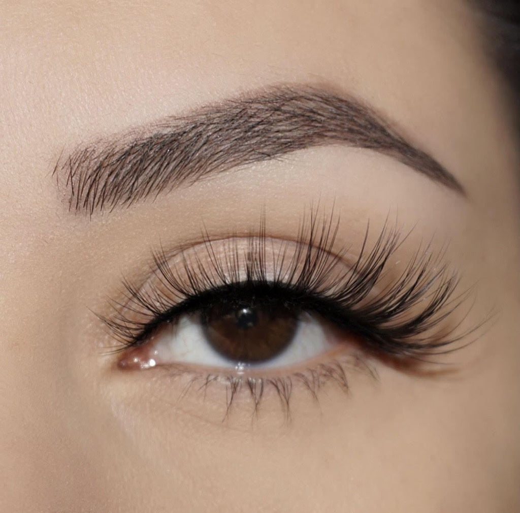 Caliente Lashes
